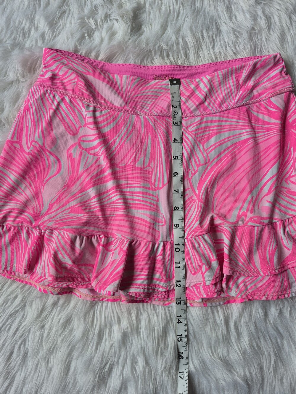 Lilly Pulitzer Luxletic Roslyn Skort Size Medium - Picture 5 of 7